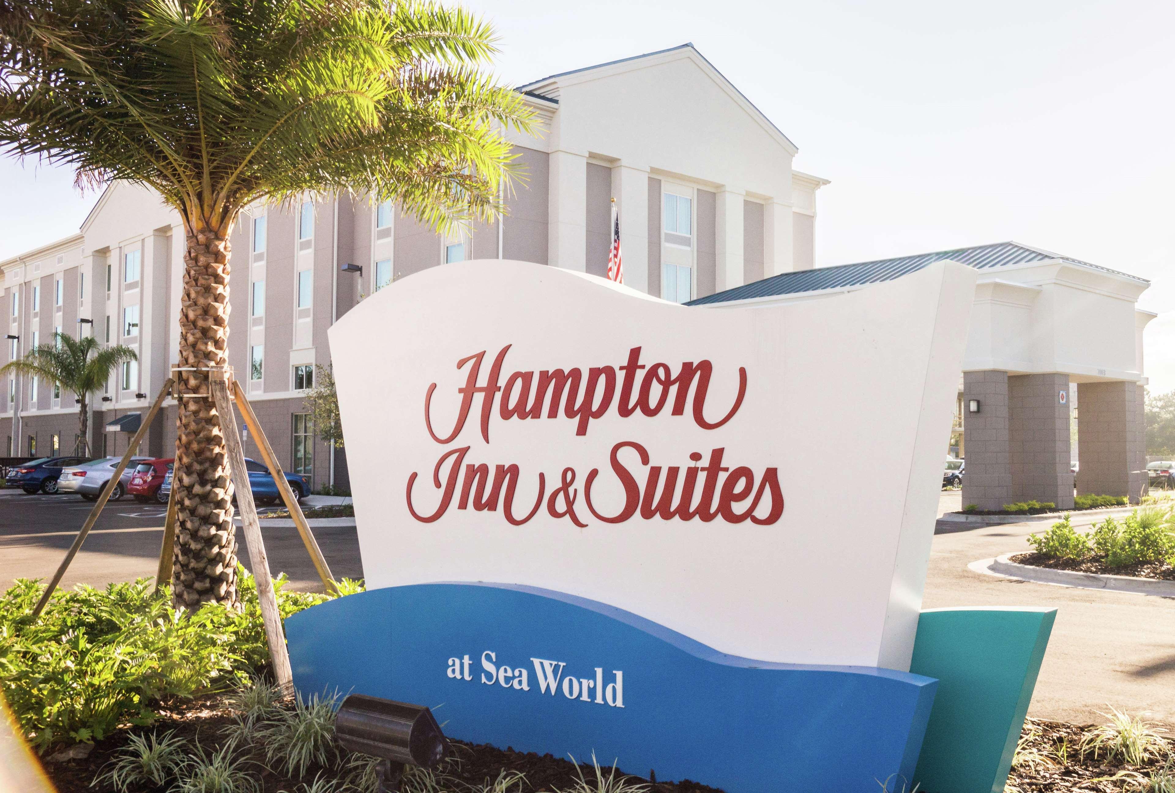 Hampton Inn & Suites Orlando Near Seaworld Exterior photo